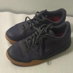 Nike Kobe Mamba Mentality Youth Size 5.5